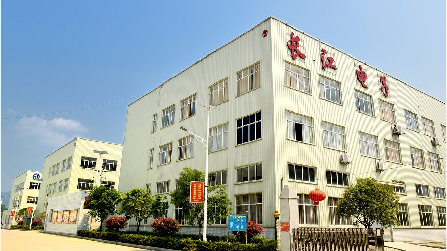 超純水機(jī)-婁底長江電子與成都奧邁科技簽訂超純水機(jī)購銷合同！